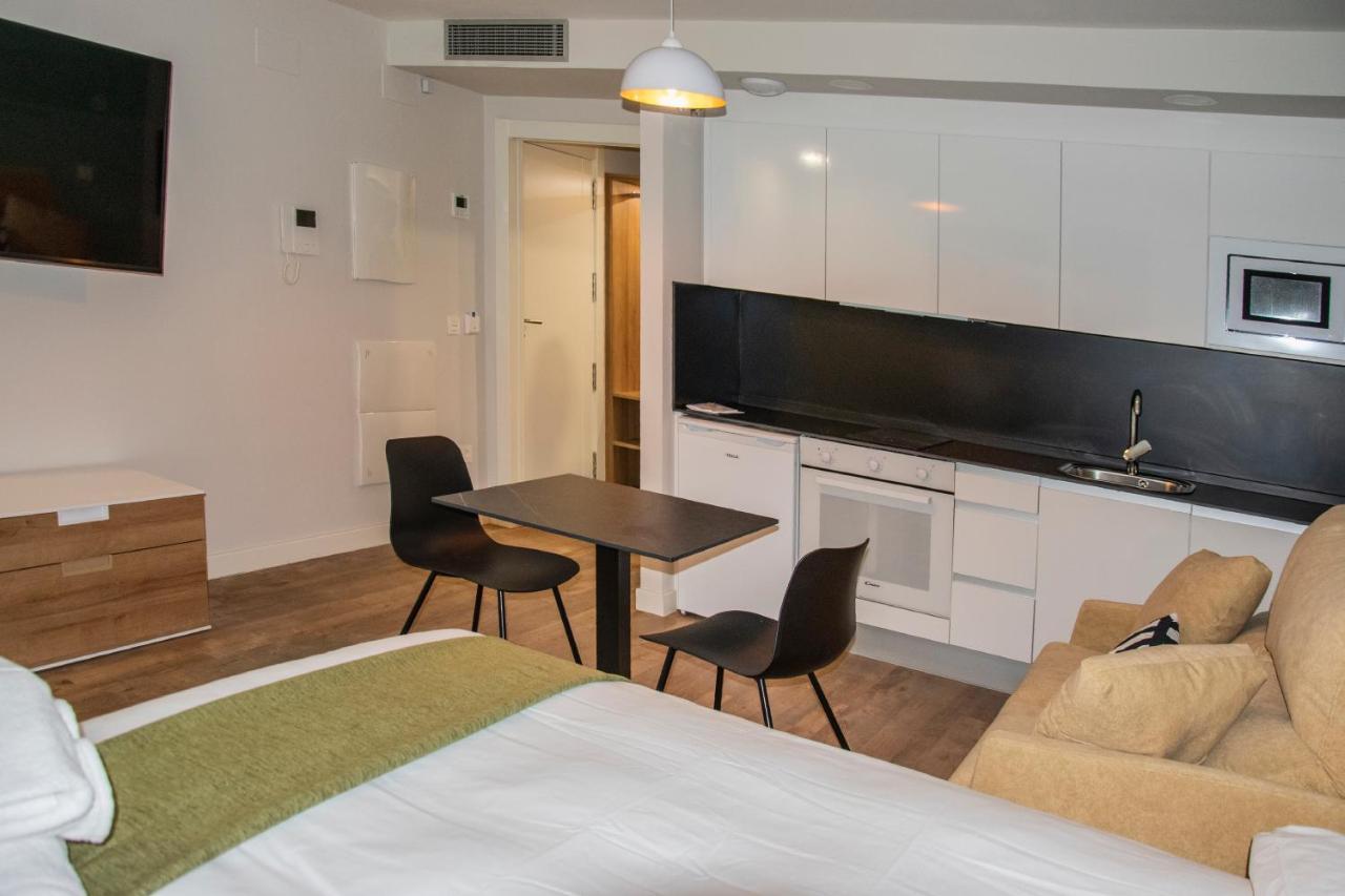 Aparthotel Essenzia De Castilla اراندا دي دويرو المظهر الخارجي الصورة